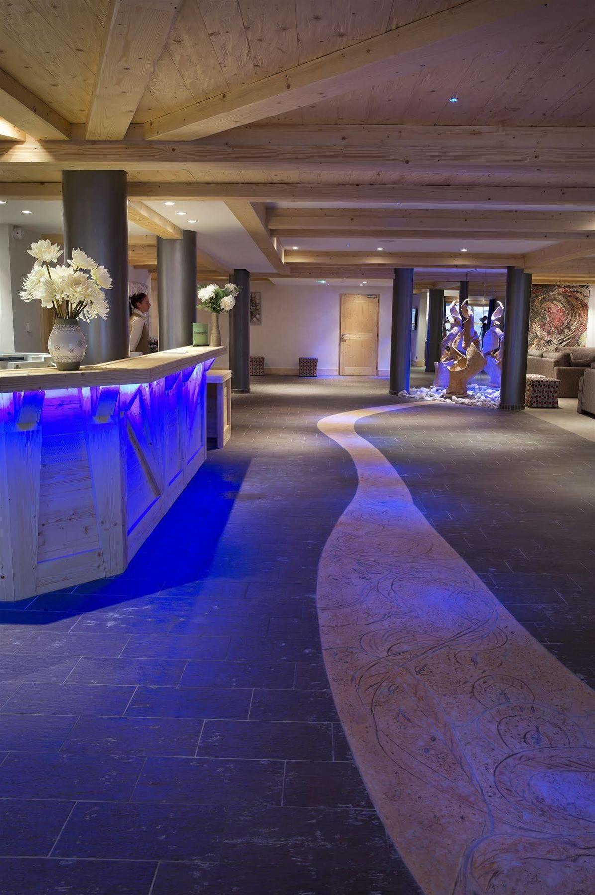 Cgh Residences & Spas Le Cristal De L'Alpe Alpe d'Huez Buitenkant foto